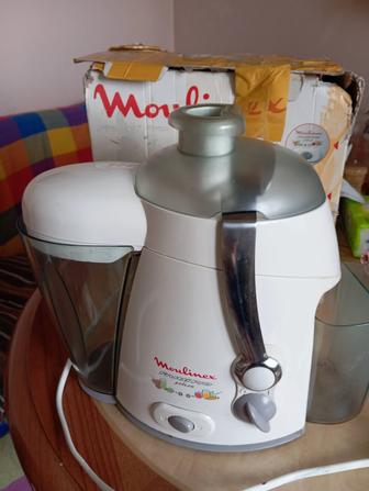 Соковыжималка Moulinex Frutti Pro Plus