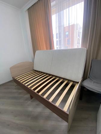 Продам кровать