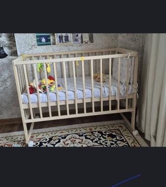 Продам кроватку