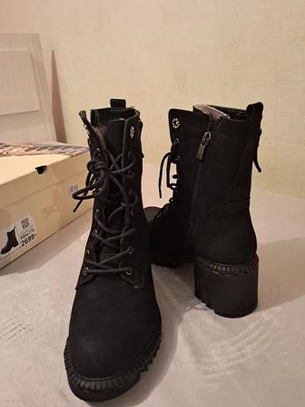 Продам сапоги зимние T-taccardi