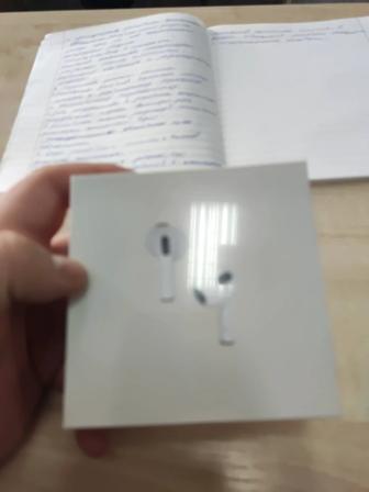 Продаю наушники airpods