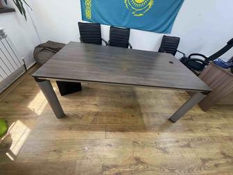 стол
