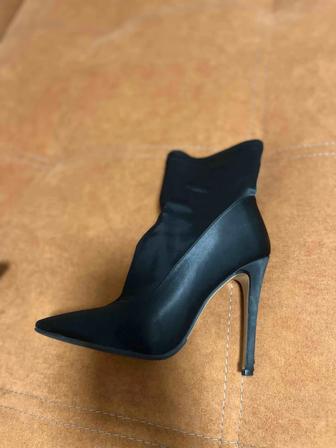 Каблук шпилька