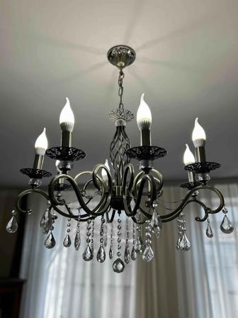 Шикарная люстра