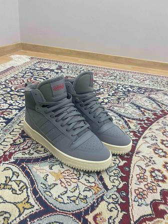 Продам кроссовки зимний Addidas