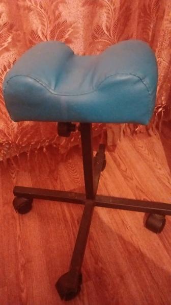 Продам педикюрную стойку