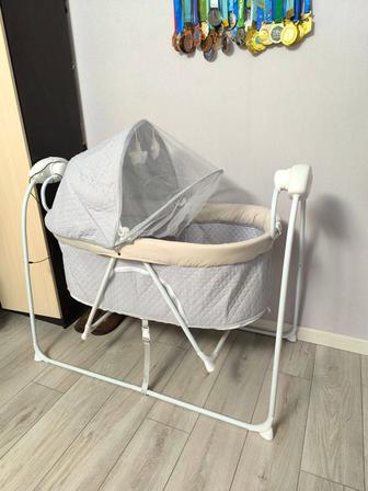 Продам удобную электронную люльку-качалку
