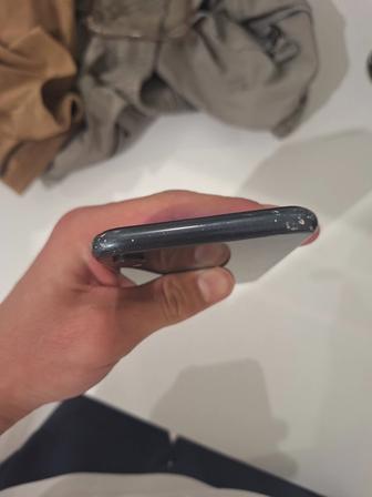 Продам айфон хр в хорошем состоянии