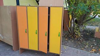 Продам шкафы 4,5 секционные.в отличном состоянии.