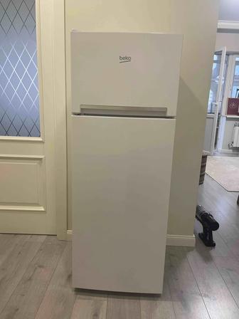 Продаю Холодильник Beko