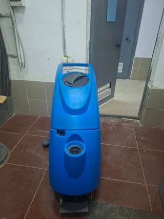 Продам поломоечную машину GT50 АКб