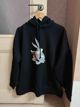 Продам женскую толстовку