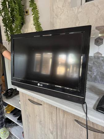 Продам телевизор Lg 42 диагональ