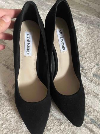 Туфли замшевые на шпильке, новые. Размер 7,5 М (36.5-37)