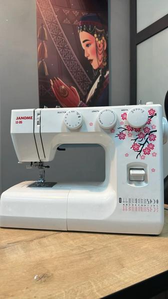 Продам швейную машину