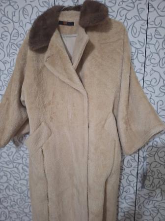 Пальто Фирмы Лорета покупала в этом году