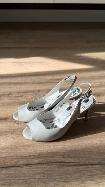 Женские туфли из натуральной кожи, 35 размер