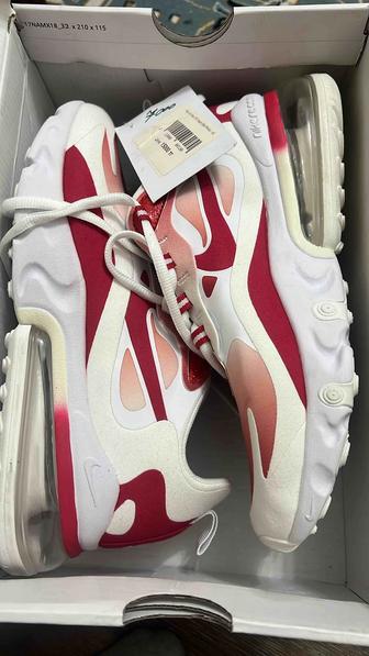 Новые кроссовки