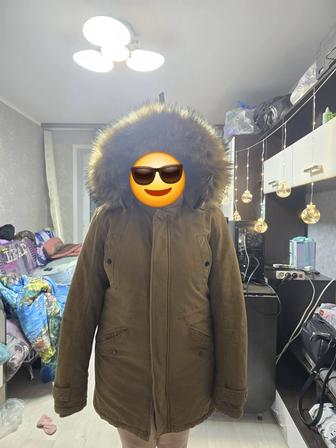 Продаю зимнюю куртку