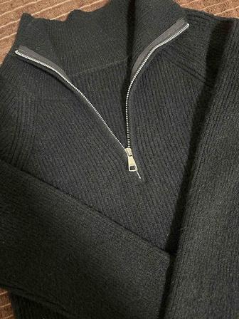 Продаю кофта теплый хороший материал.