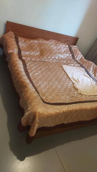 Продам 2-х спальный кровать
