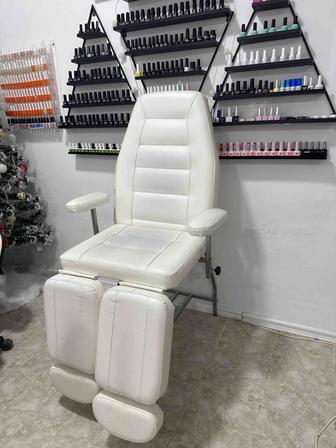 Кресло педикюрное