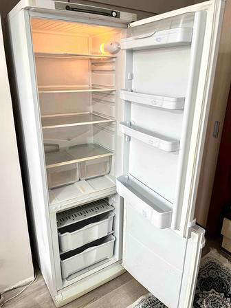 Продам Холодильник indesit