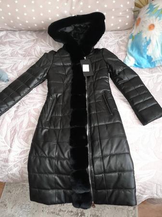 Кожаное пальто