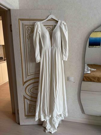 Свадебное платье в идеальном состояний