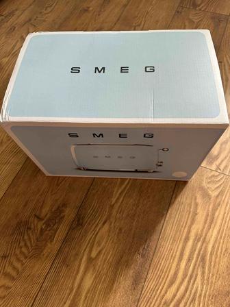 Продам Тостер SMEG белый, новый в коробке.
