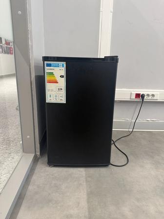 Продается холодильник LEAD BROS HD-75