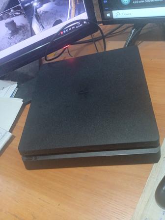 Ps 4 slim