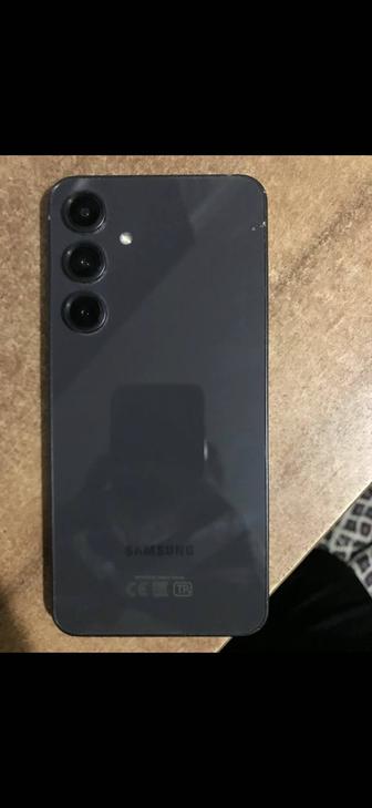 Продаются телефон samsung galaxy s24 fe