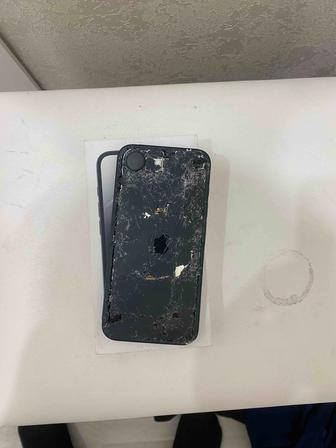 IPhone 16e на запчасти телефон айфон iPhone