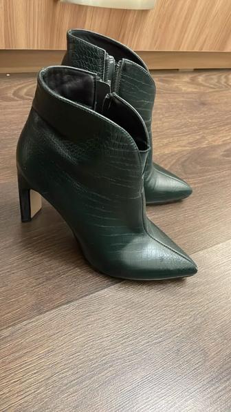 Обувь женская, ботильоны
