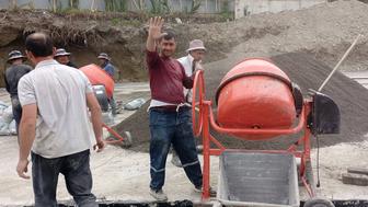 Бригада строителей узбеки