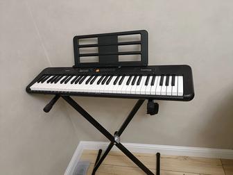 Продам синтезатор