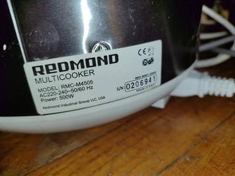 Мультиварка Redmond rmc-m4505 в отличном состоянии, дешево
