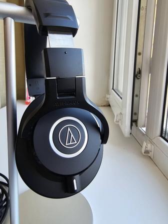 Audio-Technica ATH-M40x - проводные наушники