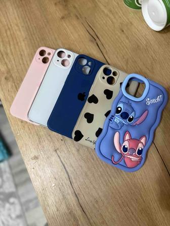 Чехлы на айфон 13