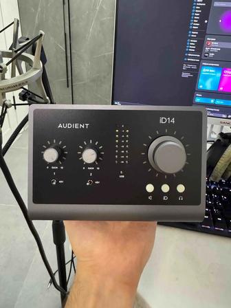 Звуковая карта Audient iD14 MKII