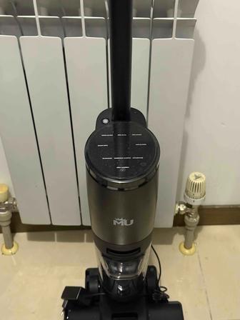 Продам Вертикальный моющий пылесос MU