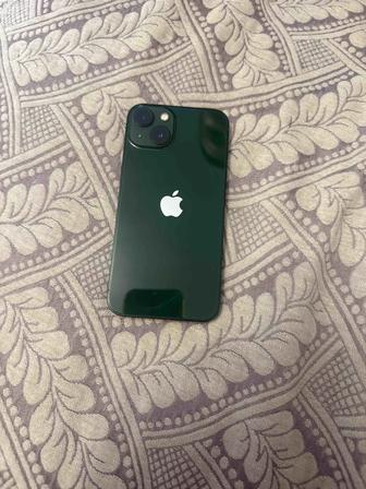 Продам IPhone 13