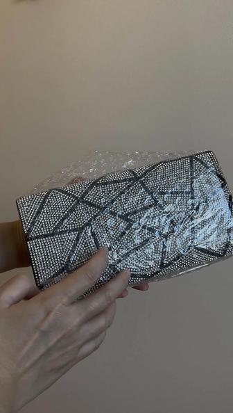 Новый клатч со стразами