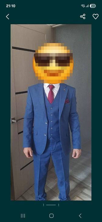 Продам костюм тройку мужской