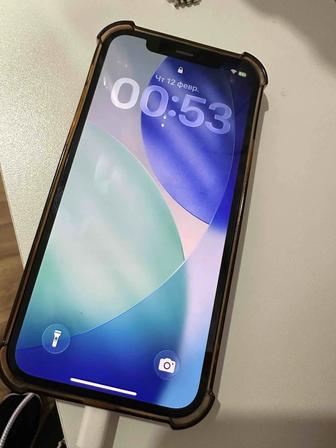 Продам айфон 12