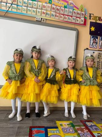 Карнавальные костюмы, прокат костюмов для взрослых и детей. Бальные платья