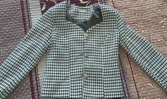 Продам костюм двойка 42-44 размер