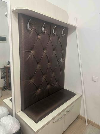 Прихожка вешалка