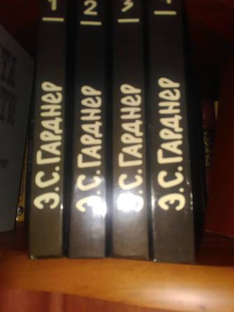 Продам книги б/у в отличном состоянии